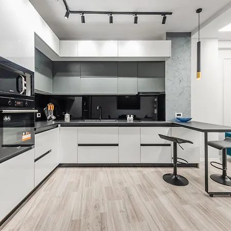 The Teal Spot By Pikhost Apartment Tirana