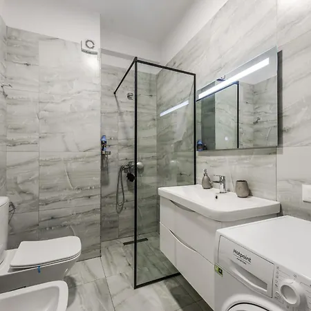 Apartment The Teal Spot By Pikhost